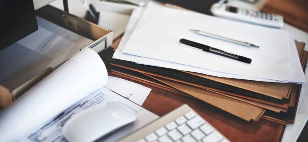 What are the advantages of a document management system